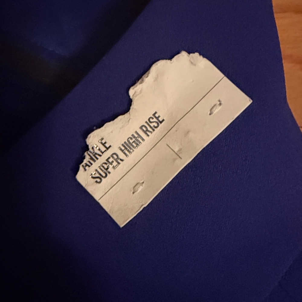 Express pants - Picture 5 of 7